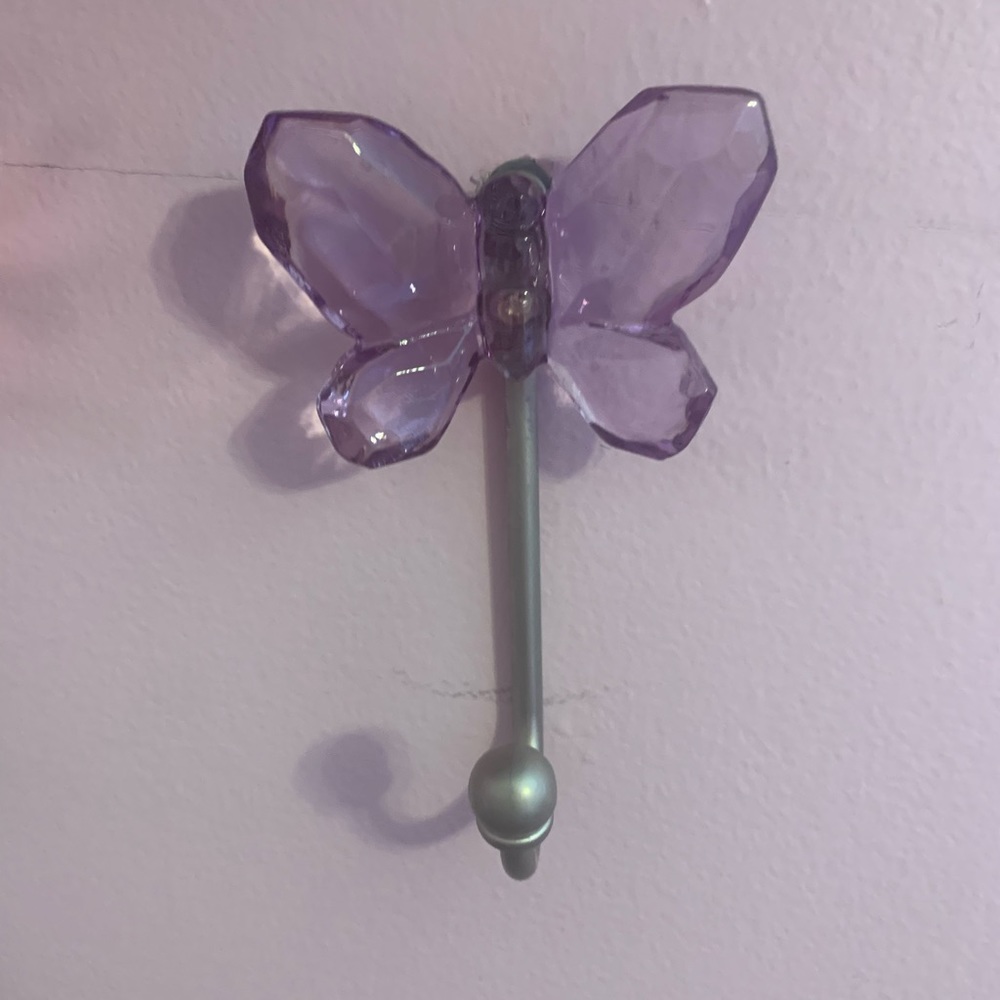 Crystal Butterfly Hook In Purple